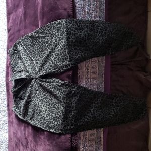 Leopard print jeggings size 13, run small, spandex